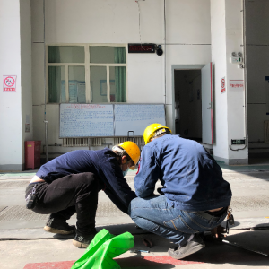 �����_չ�������  �O������a���{�o��