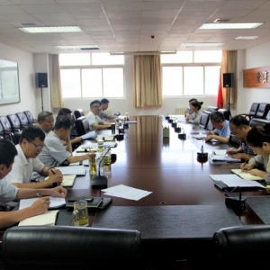 ��˾�hί��Փ���ĽM�J���_չ�w�������԰��ٸġ��Ă���һ�顱���}�W��