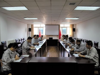 ��˾�����M���W������ƽ����ӛ�P�ڹ����A���͹�����������ҪՓ���x����