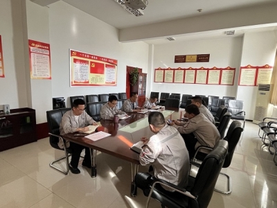 �|�zӋ�������_չ�\�����}�������`���