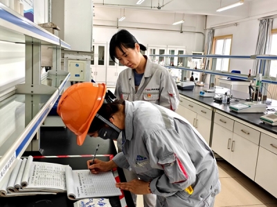 �|�zӋ�����ęz����һ��ࣺ��С��M���ġ���������