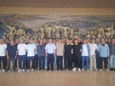 �X�V�Ͻ�ֹ�˾�_չ��̤���tɫ���E ���P�^�M���������}�h�ջ��